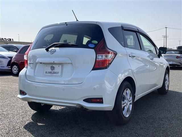 Nissan NOTE 2018-11 13768-2