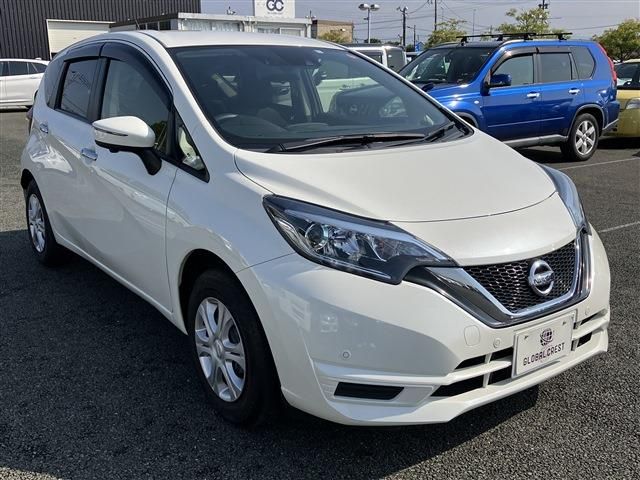 Nissan NOTE 2018-11 13768-17