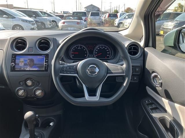 Nissan NOTE 2018-11 13768-12