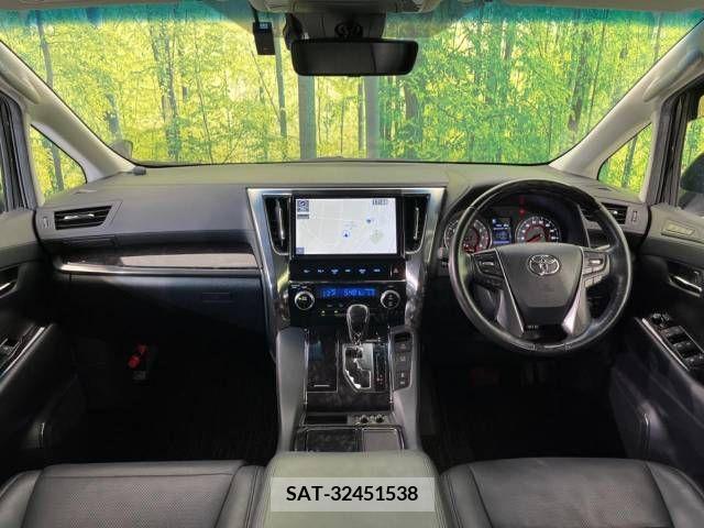 Toyota VELLFIRE 2018-08 332955-1