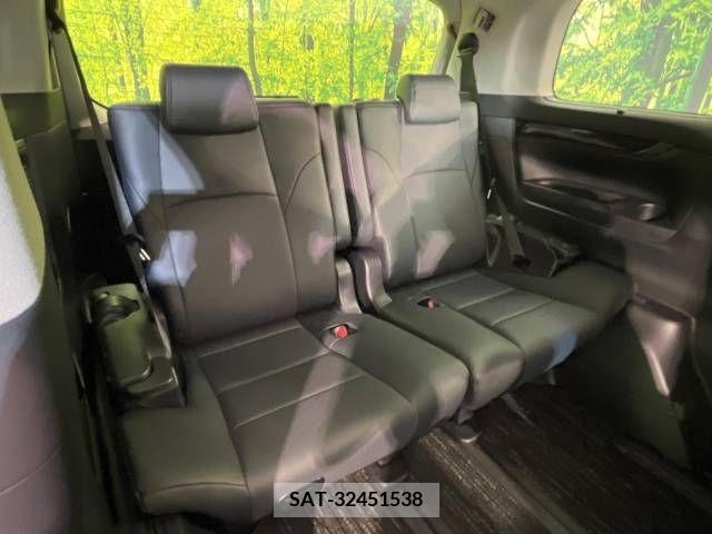 Toyota VELLFIRE 2018-08 332955-11