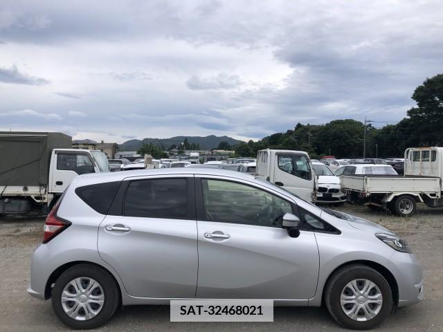 Nissan NOTE 2019-02 365359-6