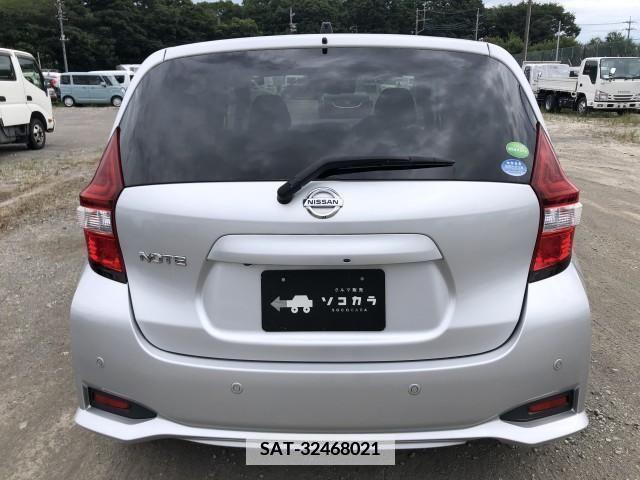 Nissan NOTE 2019-02 365359-4