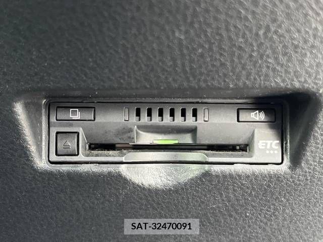 Toyota C-HR 2017-10 357765-7