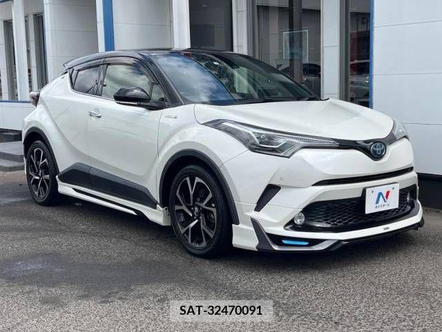 Toyota C-HR 2017-10 357765-16