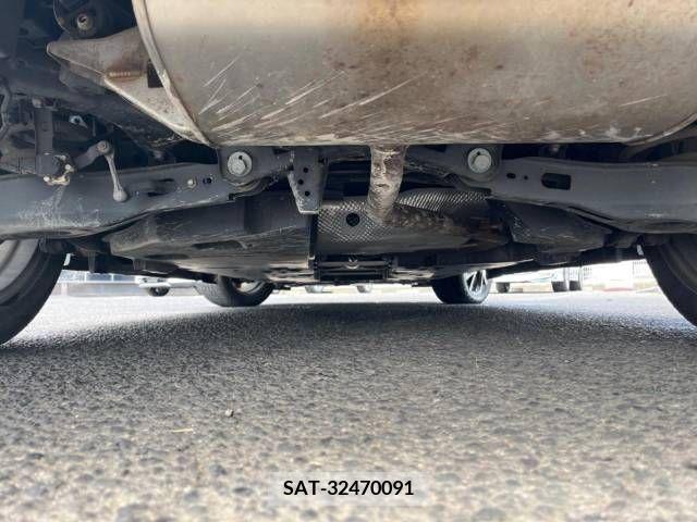 Toyota C-HR 2017-10 357765-19