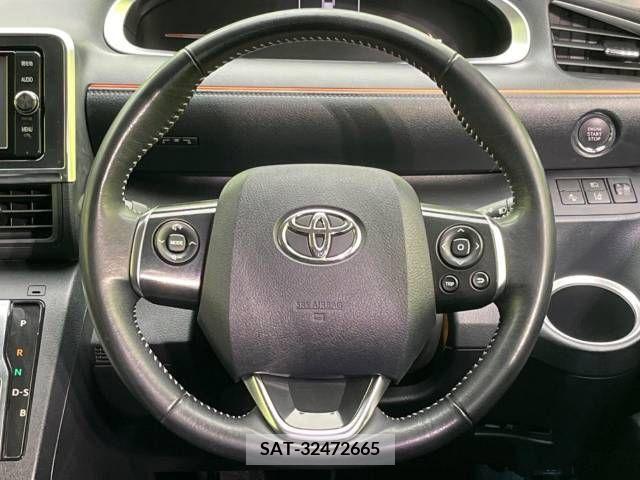 Toyota SIENTA 2017-07 221189-11
