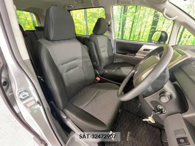 Toyota NOAH 2008-05 365127-8