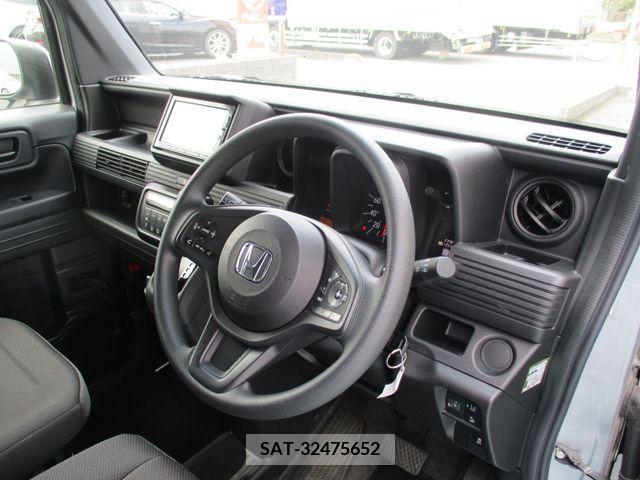Honda N-VAN 2019-08 246148-11