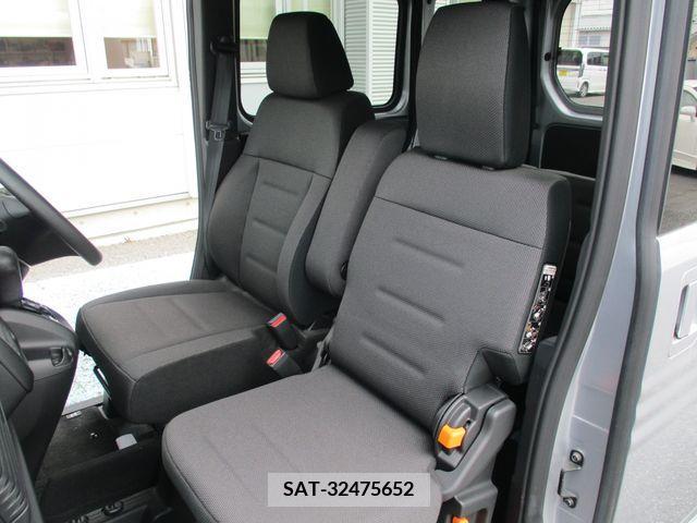 Honda N-VAN 2019-08 246148-13