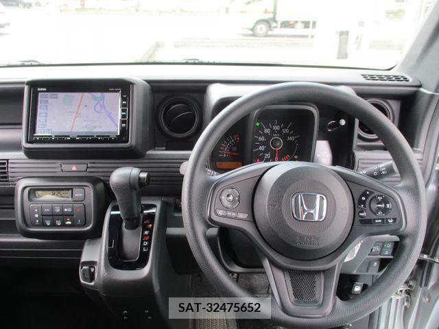 Honda N-VAN 2019-08 246148-1
