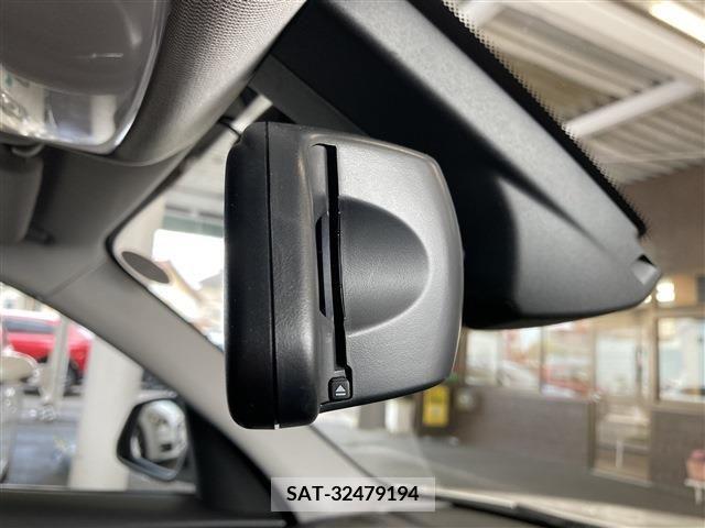 Bmw 1 SERIES 2016-07 318156-8