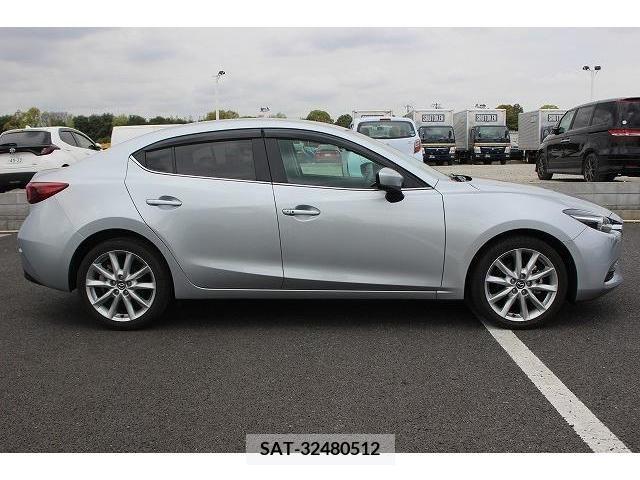 Mazda AXELA 2017-02 236763-8