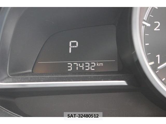 Mazda AXELA 2017-02 236763-18