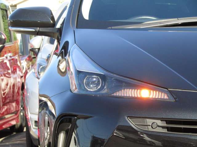 Toyota PRIUS 2022-06 21078-19