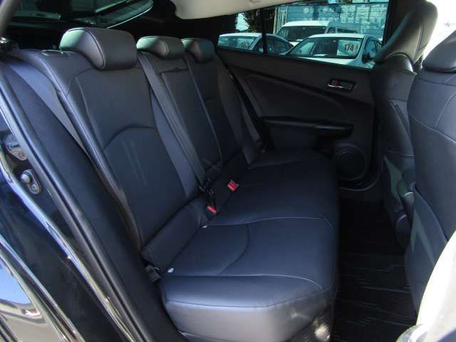 Toyota PRIUS 2022-06 21078-12