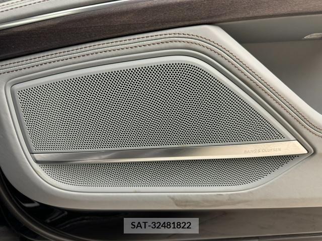 Audi A8 2019-02 262537-13