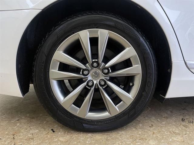Lexus LS 2012-11 8344-15