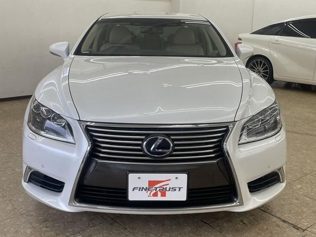 Lexus LS 2012-11 8344-1
