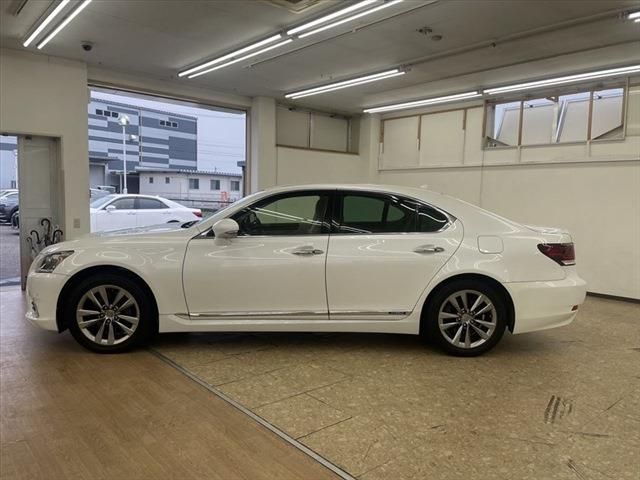Lexus LS 2012-11 8344-7