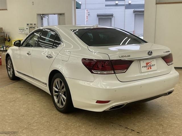 Lexus LS 2012-11 8344-6