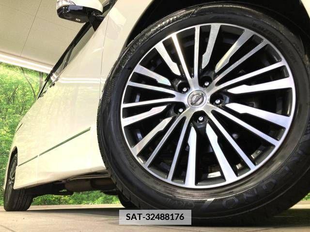 Nissan ELGRAND 2018-03 347643-14