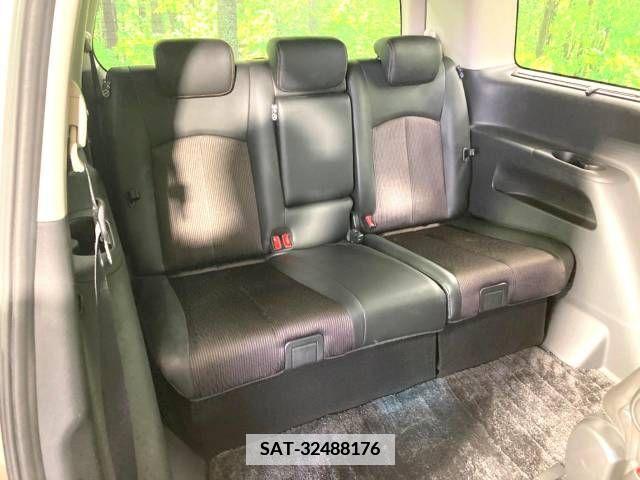 Nissan ELGRAND 2018-03 347643-10