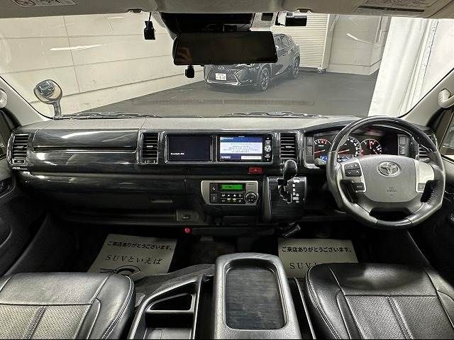 Toyota HIACE WAGON 2018-11 16007-1