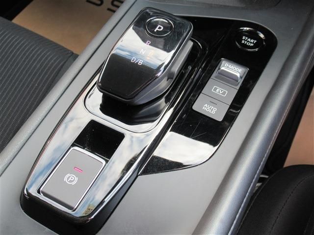 Nissan NOTE 2021-11 183311-11