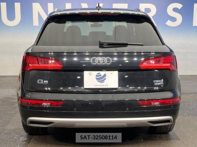 Audi Q5 2018-08 377089-12