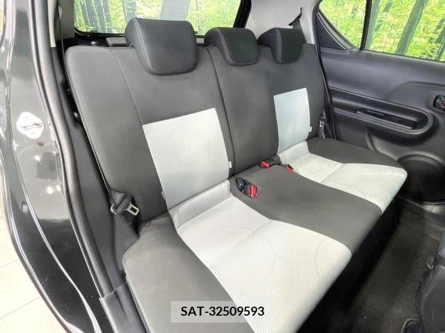 Toyota AQUA 2013-09 337286-9