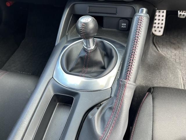 Mazda ROADSTER 2018-10 10961-21