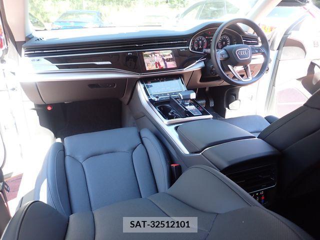 Audi Q8 2020-09 203781-1