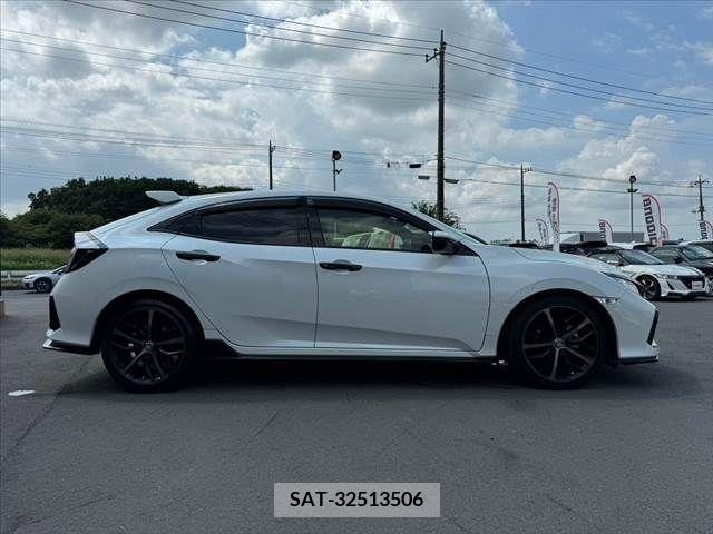Honda CIVIC 2021-02 389988-11