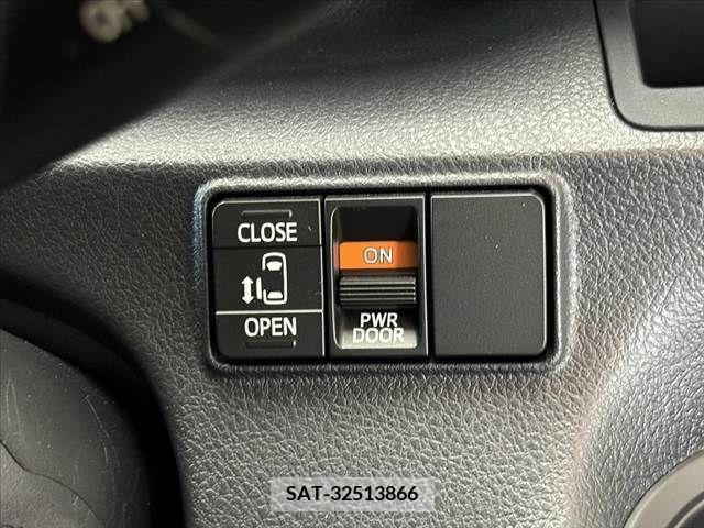 Toyota SIENTA 2015-09 341510-4