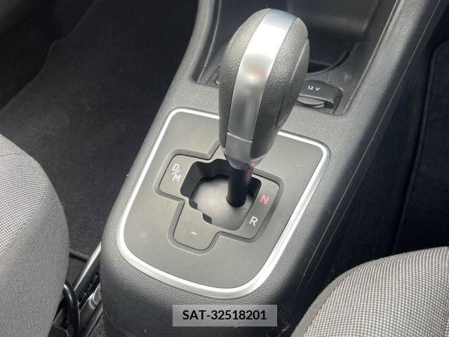 VolksWagen UP! 2013-11 335855-12