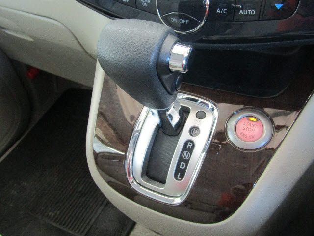Nissan SERENA 2011-05 195319-19