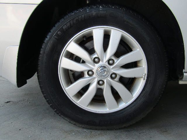 Nissan SERENA 2011-05 195319-27