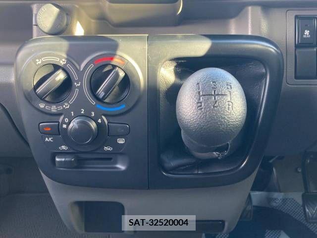 Suzuki EVERY 2019-04 336834-5