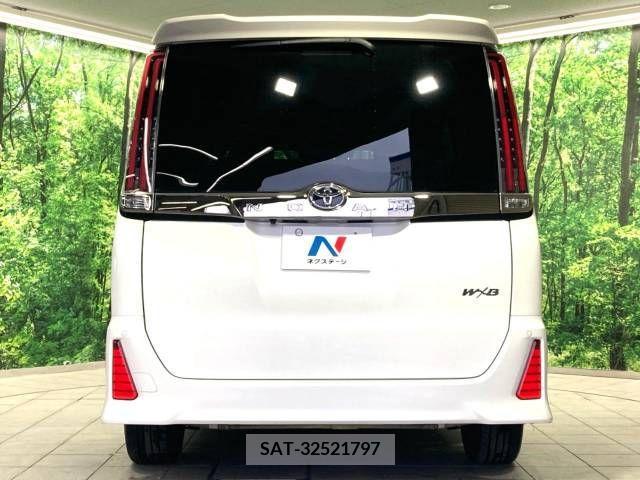 Toyota NOAH 2018-04 279486-15