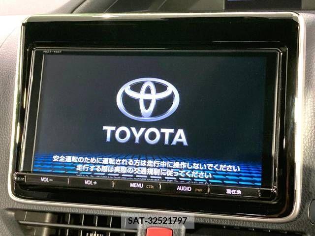 Toyota NOAH 2018-04 279486-2