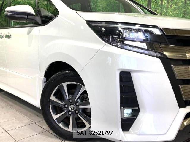 Toyota NOAH 2018-04 279486-11