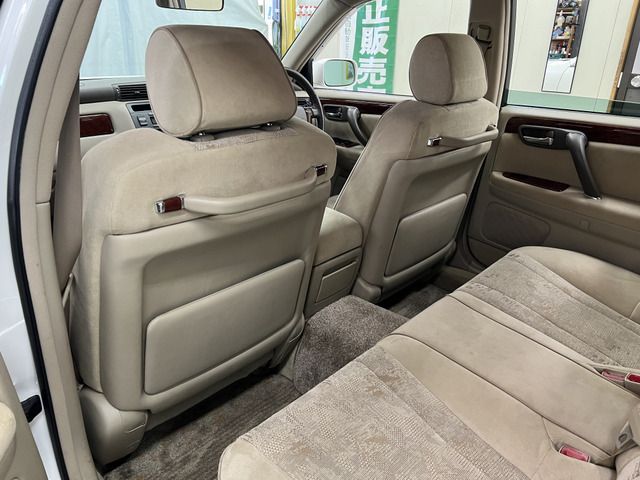 Toyota CROWN ESTATE 2001-02 9691-13