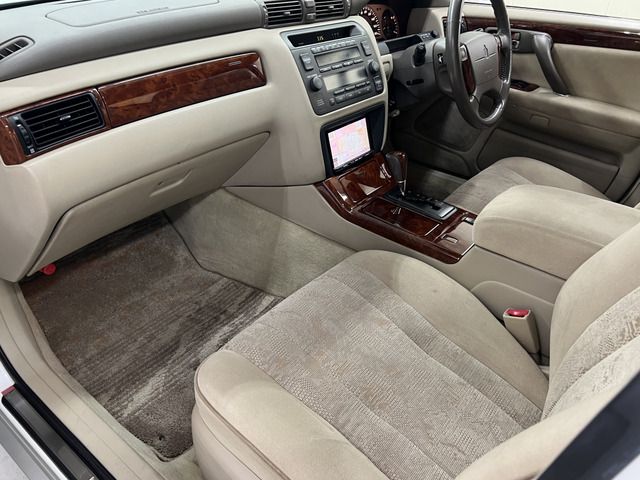 Toyota CROWN ESTATE 2001-02 9691-11