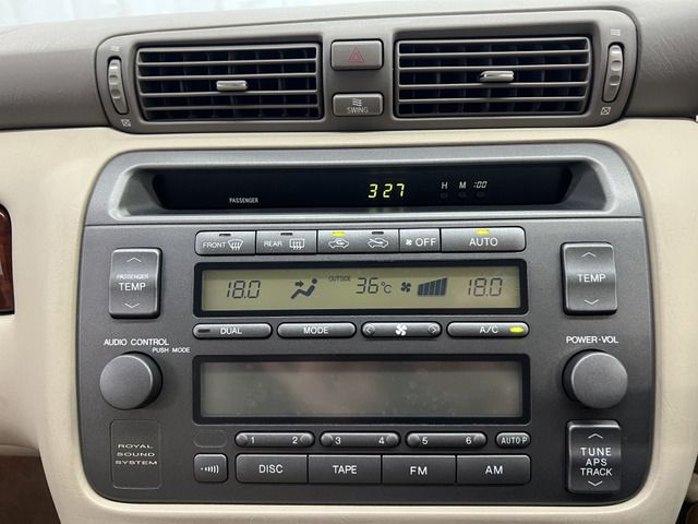 Toyota CROWN ESTATE 2001-02 9691-17