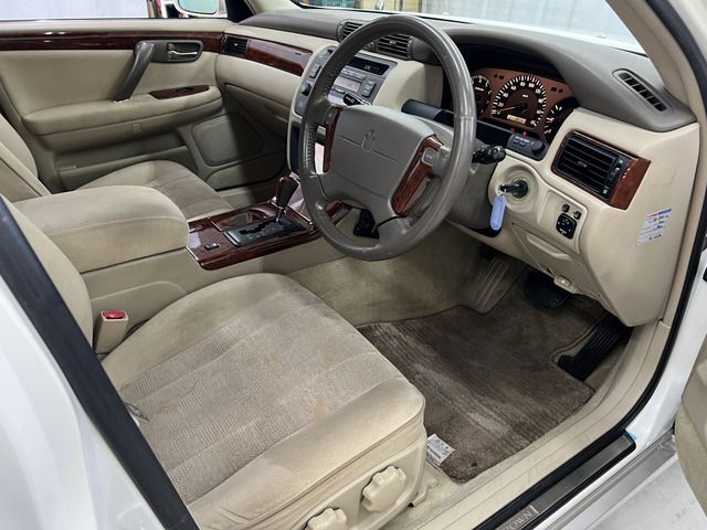 Toyota CROWN ESTATE 2001-02 9691-7