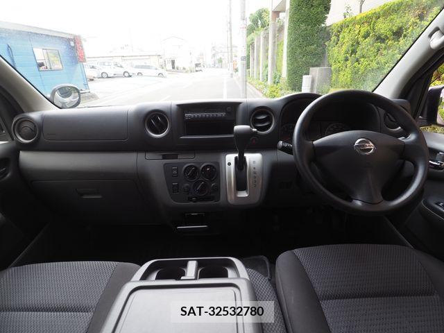 Nissan NV350 Caravan 2014-07 280564-1