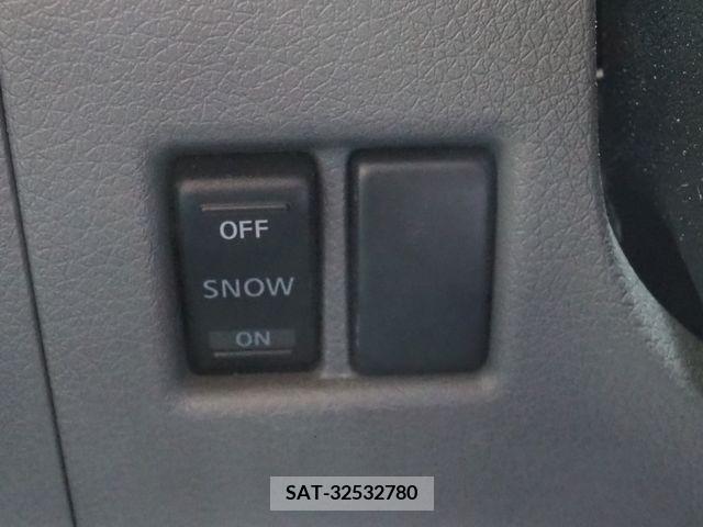 Nissan NV350 Caravan 2014-07 280564-7