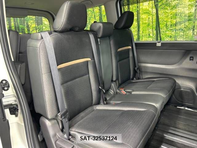 Nissan SERENA 2022-12 332647-9