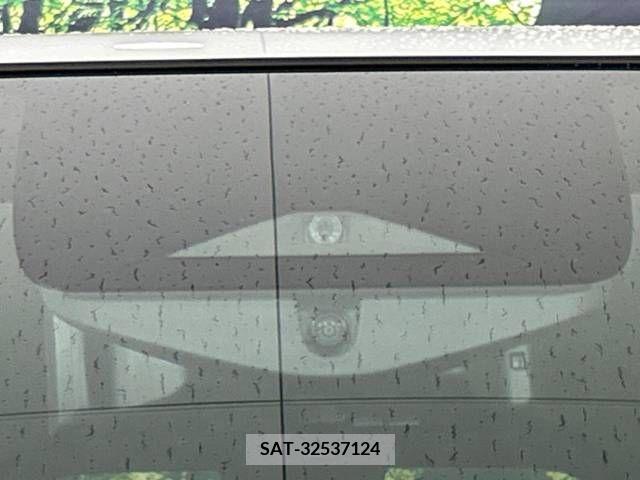 Nissan SERENA 2022-12 332647-5
